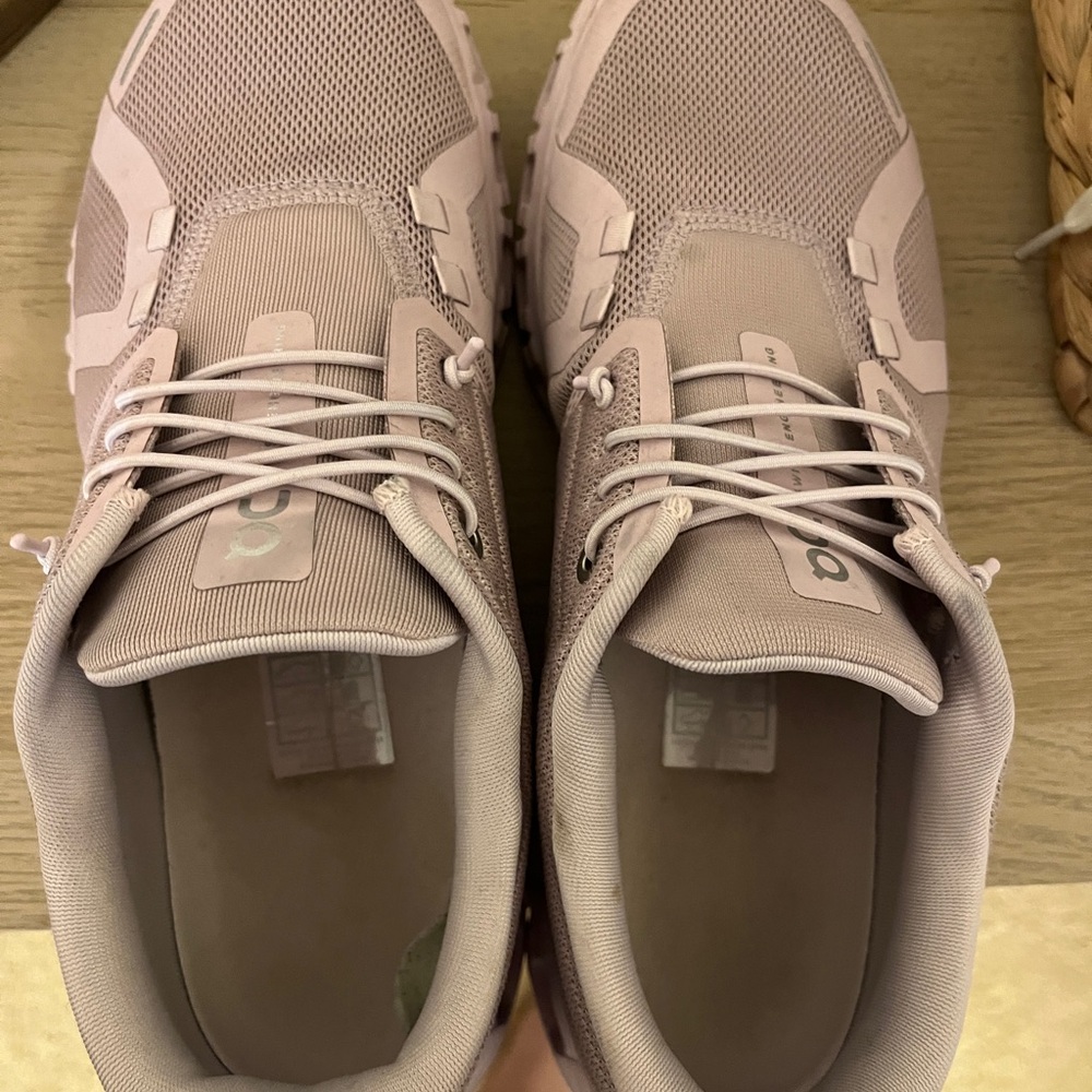 On Running Blush Athletic Shoes size 8.5